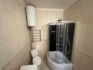 продаж квартири київ драгоманова 40з