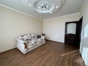 продаж квартири київ драгоманова 40з