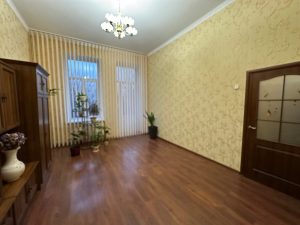 Купити квартиру в Києві Майдан Незалежності Мала Житомирська, 7