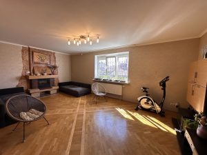 photo_5381937061385934437_y