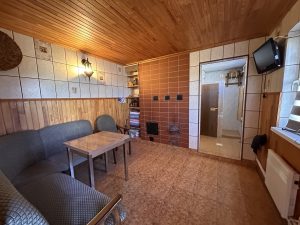 photo_5381937061385934459_y